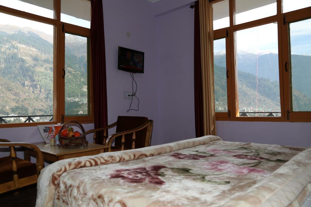 Hotel Ridge View Manāli Værelse billede
